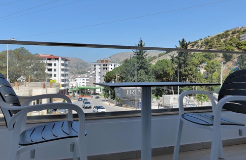 Qafe e Gjashtes Hotel | Lumi Hotel