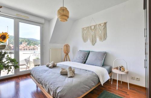 Guebwiller Apartment | Lumineux, Terrasse Ensoleille, Vue Panoramique