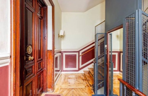 Sol Apartment | Luminous Persian Suite with Two Balconies over the Opera