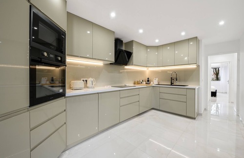 Quartier de Becon Apartment | Lumivoire - 10 pers - Wifi - Balcon