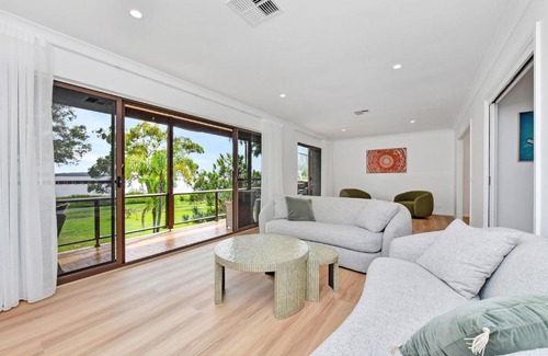 Corlette House | Luna at Corlette