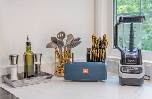 Leeds House | Luna Cove: Premier Hudson Valley Getaway