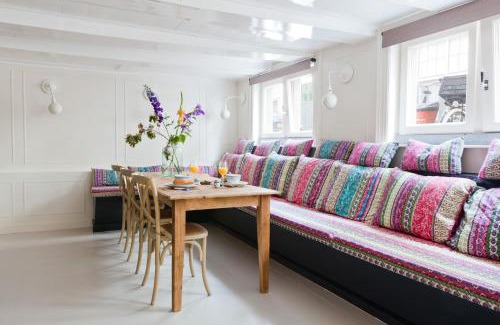 De Weteringschans House | Luna's Hideaway