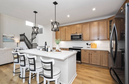 Walton House | Lunar Haven – Gorgeous 5 BDR Just 25 Min from Ark Encounter!