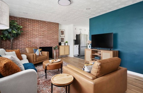 Sharon Heights Apartment | Lunar Landing Leap - 3BD, 1BA, 1 Car Garage