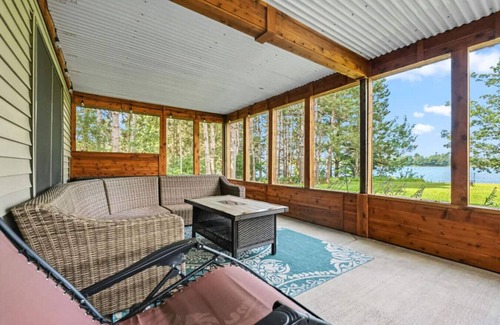 Weirgor Cabin | Lunar Lodge on Windfall Lake