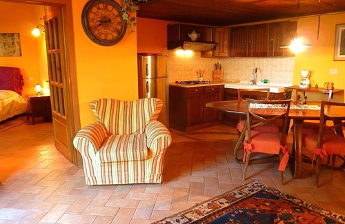 Magliano House | Lush Holiday Home in Tavarnelle Val di Pesa with Shared Pool