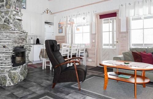 Lampivaara House | Lustola B by Interhome