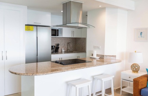 Villas Del Mar Apartment | Lux Beach Condo | Panoramic VIEW and Fast Wifi