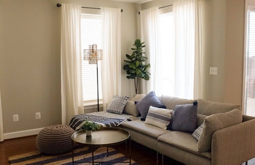 Ashburn House | LUX HOME 5 BD, GIFT CARD, GAME ROOM, and more!