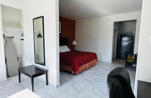 Three Rivers Hotel | Lux Inn and Suites