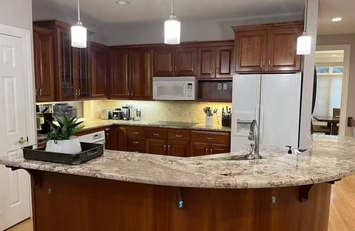 Rochester House | Lux Living With Beautiful Views