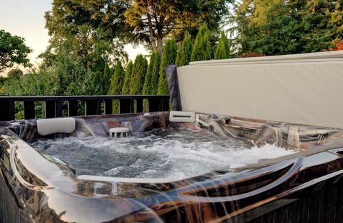 Surrey House | Lux Mansion, sleeps 22, pool, hot tub, gym, office, playground