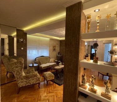 Vozdovac Apartment | LUX NA VOŽDOVCU 164m2