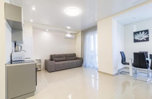Dnipro Apartment | Lux near Most City, river view, center new tower