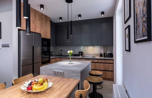 Biezanow - Prokocim House | LUX Residence with Garage|Garden| 5 rooms |Kraków|