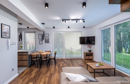 Biezanow - Prokocim House | LUX Residence with Garage|Garden| 5 rooms |Kraków|