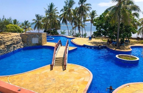 Shanzu Apartment | Lux Suites Lamera Beachfront Villas