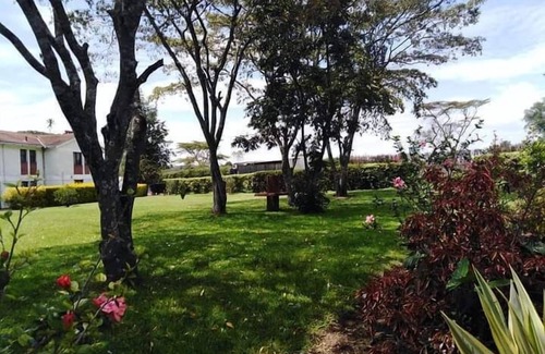 Nakuru Villa | Lux Suites Marura Holiday Villa Nakuru