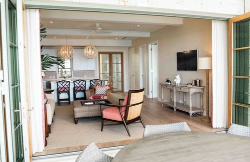 Dunmore Town Condo | Lux Waterfront Cottage in Exclusive Briland Club w/Marina, Beach, Pickleball