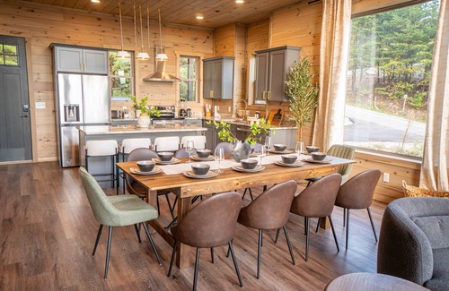 Sevierville Cabin | LuxCabin with Stunning Views 🍂 Indoor Heated Pool