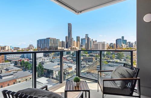 Fortitude Valley Apartment | Luxe 3BR Apt with City Views, Car Park and Rooftop Pool