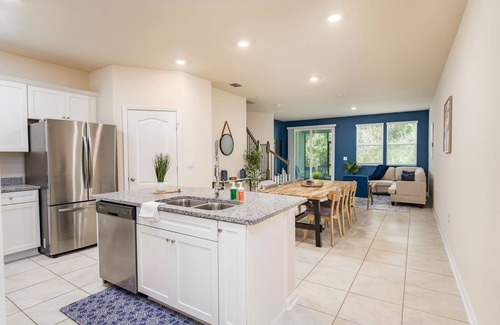 St. Augustine House | Luxe 3BR Townhome-Game-Table-Pool-Close to Beach