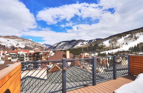Vail Condo | Luxe 4BR residence at The Hythe - walk to lifts - pool, spa, gym, dining onsite!
