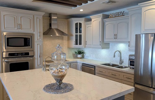 Bella Vista Condo | Luxe Beachfront 2BR Condo - Stunning Views & Premium Upgrades - Recently Updated