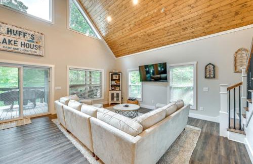 Cub Run House | Luxe Kentucky Cabin Rental about 36 Mi to Mammoth Cave