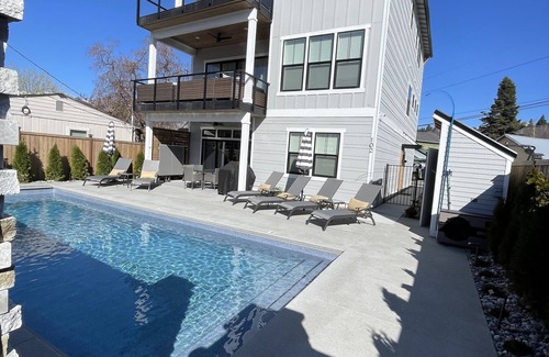 Wapato Point House | LUXE Lake House - Downtown - Heated Saltwater Pool w/auto cover -near Marina