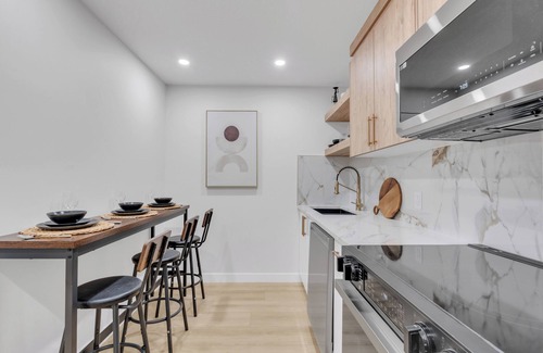 Southeast Calgary House | Luxe Modern Brand New & Spacious 2BR Ensuite @ 203 Setonstone Landng SE Calgary