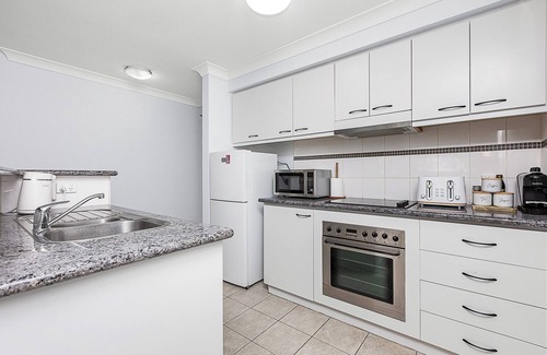 Perth Central Business District Apartment | Luxe Modern Retreat | Designer Stay in Perth