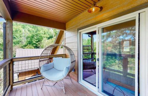 Wears Valley House | Luxe Mountain Hideaway