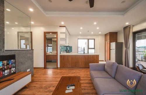 Nhat Tan Apartment | Luxe Paradise Residence Trinh Cong Son