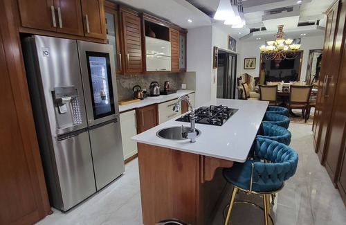 Sakhisizwe Hotel | Luxe Ponte Inn