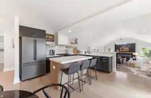 Culver House | Luxe Retreat Five Minutes From Culver Academies. Next to Culver Marina!