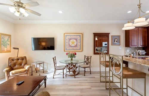 North San Antonio - SAT House | Luxe San Antonio Casita with Pool Near River Walk!