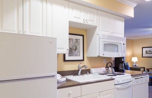 Carlsbad Village Other | Luxurious 1 bedroom, 1 bath condo - Carlsbad Inn Beach Resort! Best Rates!