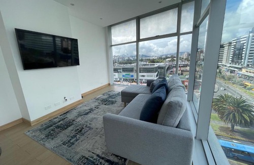 La Carolina Apartment | Luxurious 1-bedroom Condo in Iconic City Building