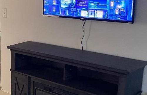 Charlotte Center City Apartment | Luxurious 1br uptown HIGHRISE/ balcony with city view!