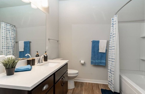 Plato Center Apartment | Luxurious 2 BD/2BA -WFH Equipped