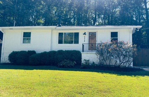 North Decatur House | Luxurious 2-bedroom house in Decatur