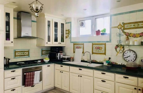 Sevres Apartment | Luxurious 3+1 pcs apartment with garden 3 km from Paris