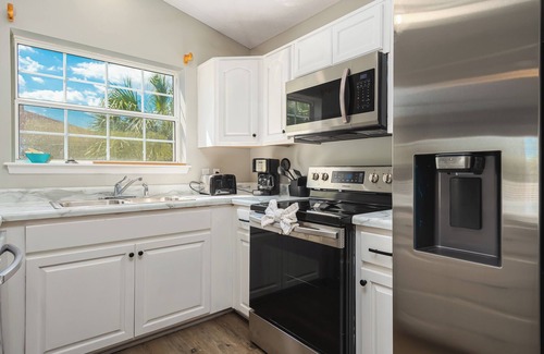 Bel Air House | Luxurious 6 BR Beachfront Villa