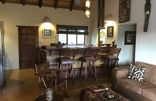 Hoedspruit Villa | Luxurious African Bush home in a magical wildlife setting near Kruger Game Park