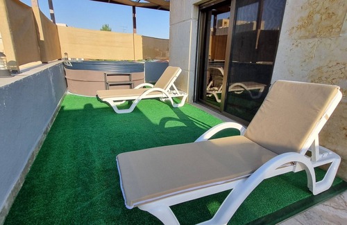 Amman Apartment | Luxurious Amman Apartment with Private Pool and Modern Amenities