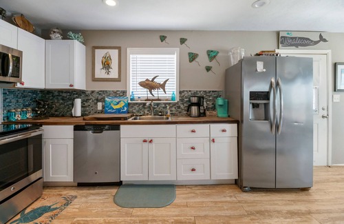 Cedar Lane House | LUXURIOUS BEACH RETREAT WITH THE BEST FISHING AND OCEAN VIEWS IN ALL OF SARGENT!