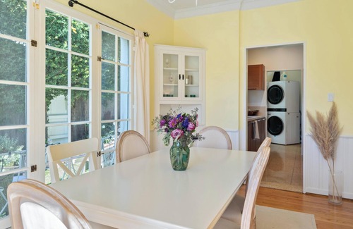 Hollywood Hills House | Luxurious Beachwood Condo, Hollywood Sign Views