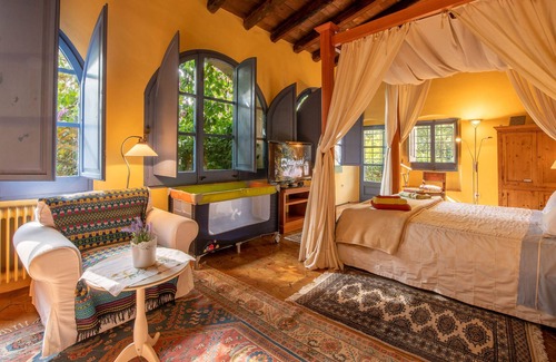 Cornella del Terri Cottage | Luxurious country house in a unique environment with private pool and exquisite garden